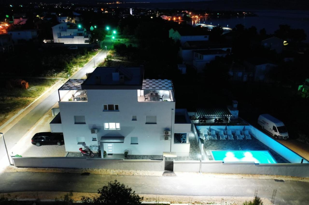 Villa Silver สตารีกราด-ปาเคลนีซา ภายนอก รูปภาพ