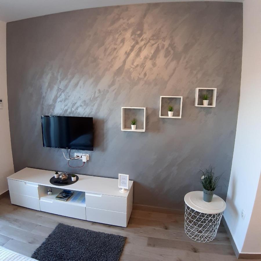 Villa Silver สตารีกราด-ปาเคลนีซา ภายนอก รูปภาพ